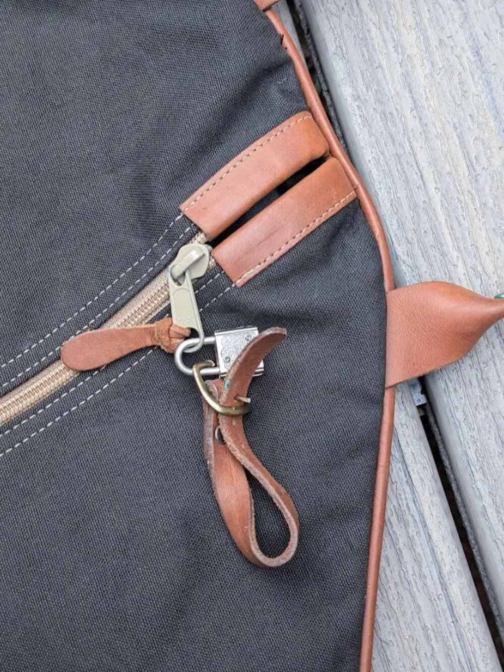Vtg Better Homes & Gardens Waxed Canvas & Leather Garment Bag Travel Suit Carrie